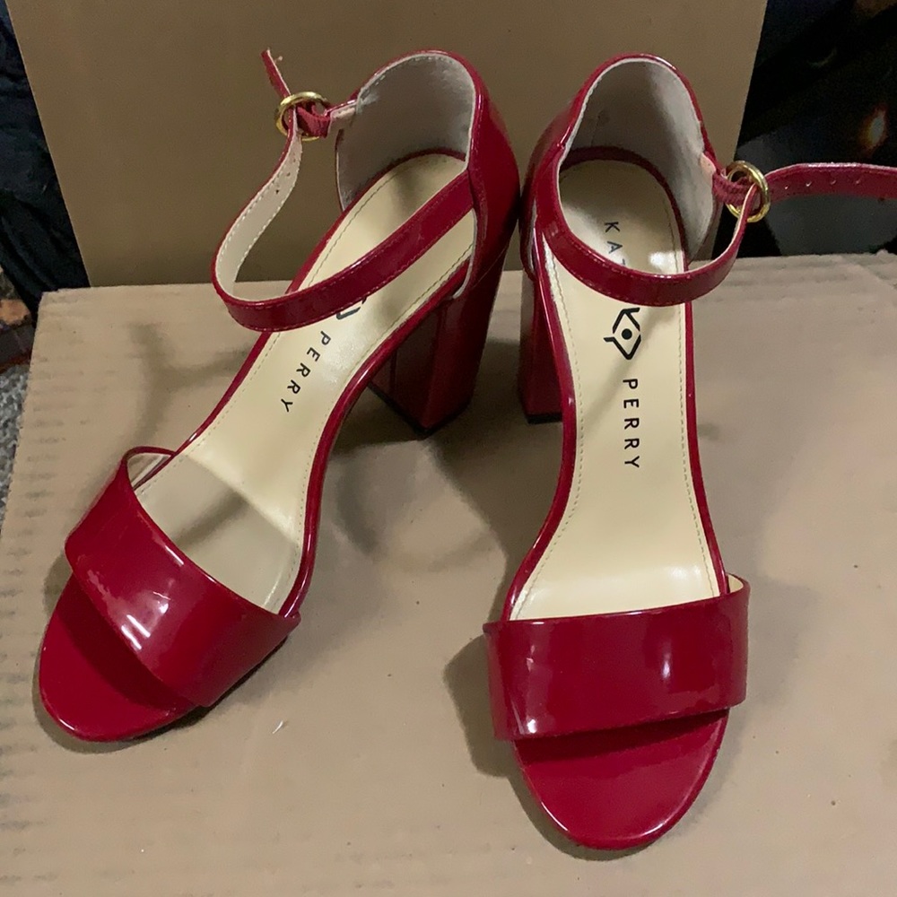 Katy Perry Open-toe red patent leather heel